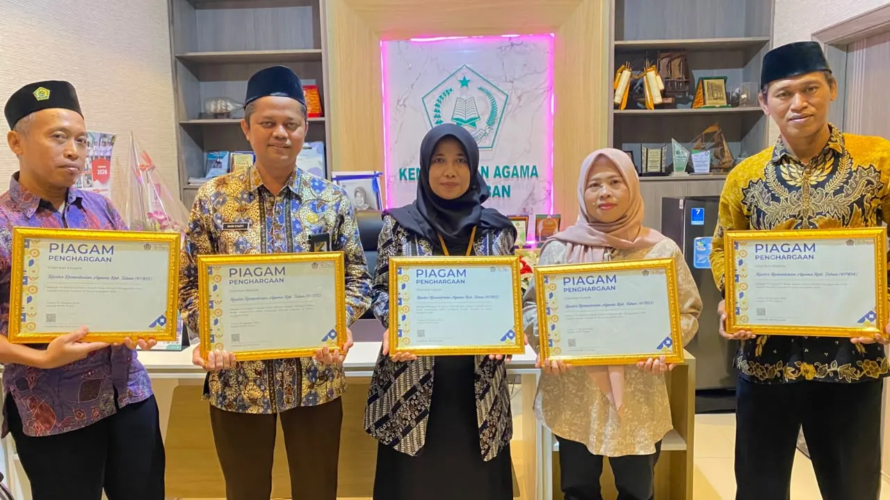 Kemenag Tuban Raih Lima Piagam Penghargaan dari KPPN, Bukti Pengelolaan Keuangan Makin Berkualitas