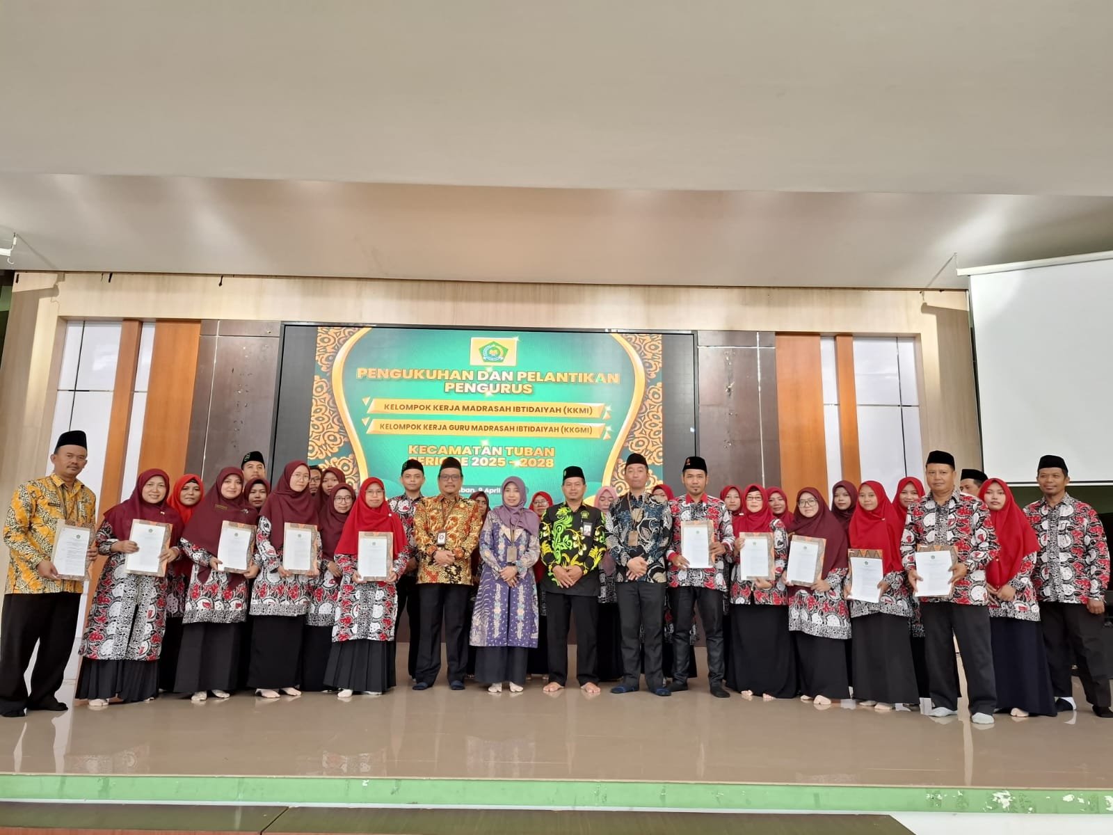 Halal Bihalal, Pembinaan dan Pengukuhan KKM, KKRA, dan KKG Kecamatan Tuban ; Pererat Silaturahmi dan Meningkatkan Kualitas Pendidikan