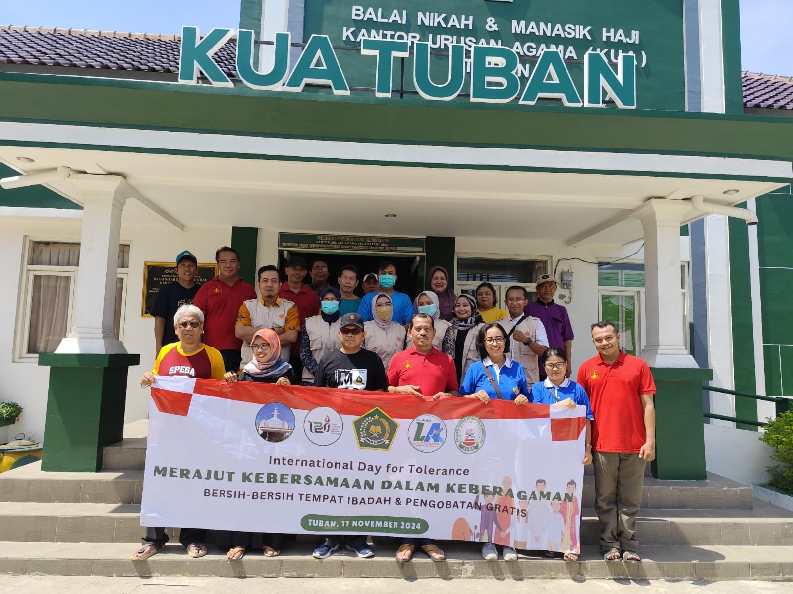 Kolaborasi Harmonis Paroki, KUA, PD IPARI, dan RS Muhammadiyah Tuban di Hari Toleransi Internasional