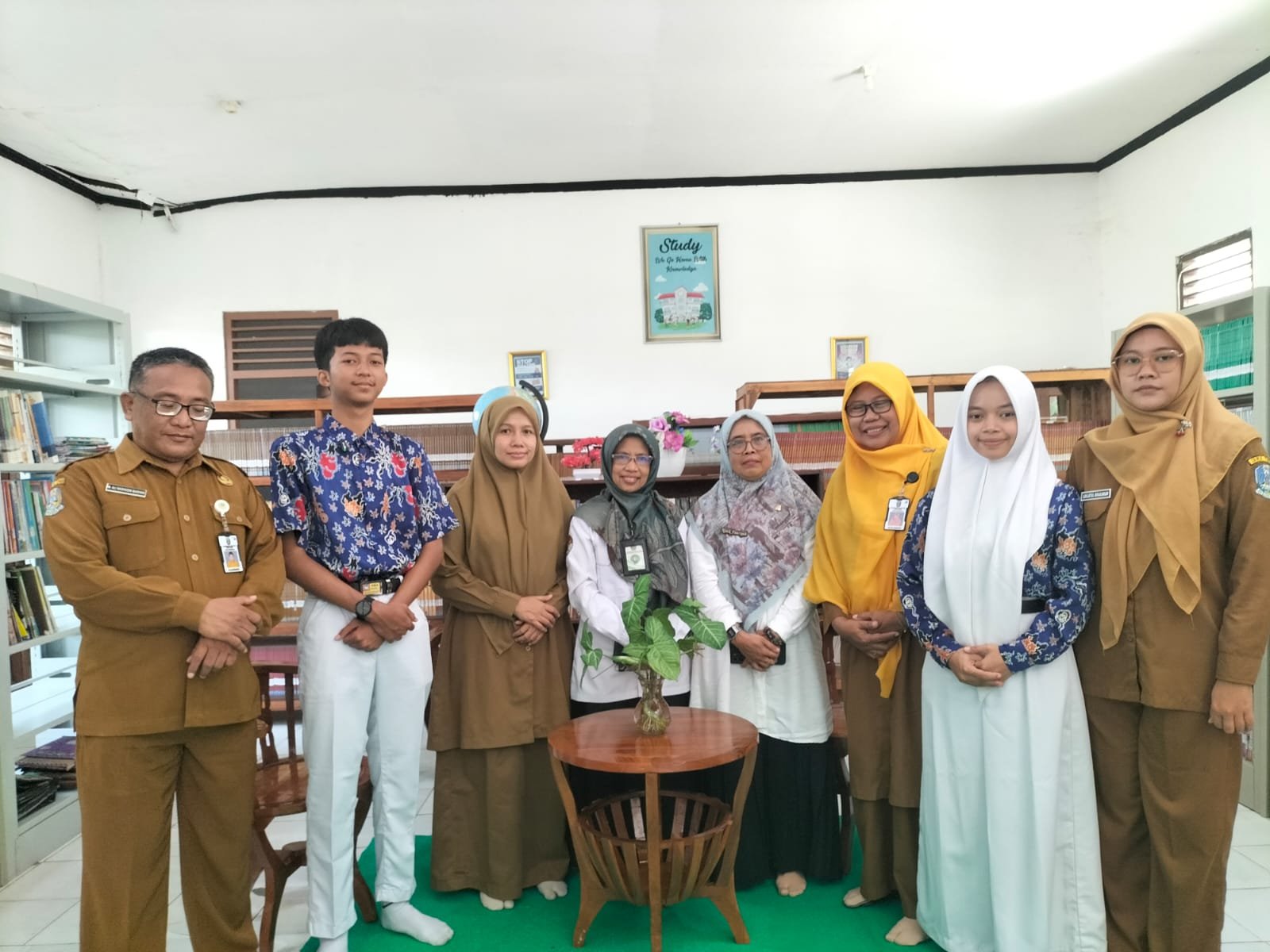 Sinergi KUA Kenduruan dan Dunia Pendidikan Perkuat Budaya Religius, SMAN Kenduruan Siap Berlaga di SRC Jatim