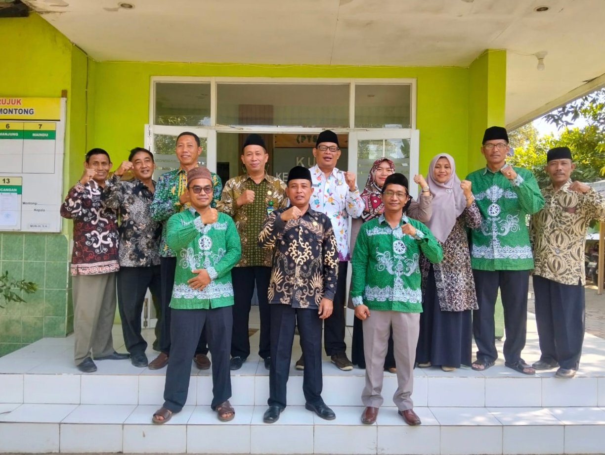 Seksi Bimas Islam Supervisi ke KUA Montong
