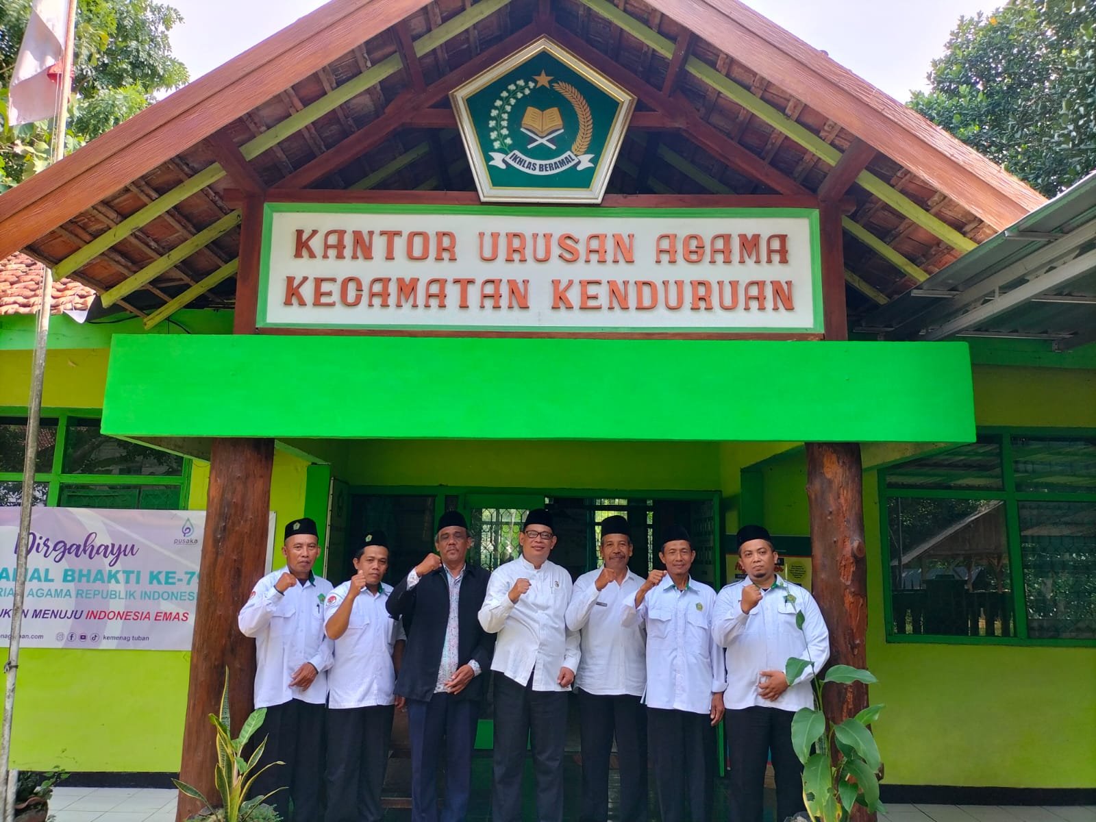 Supervisi KUA Kenduruan, Kasi Bimas Islam Tekankan Konsisten Jaga Sinergitas
