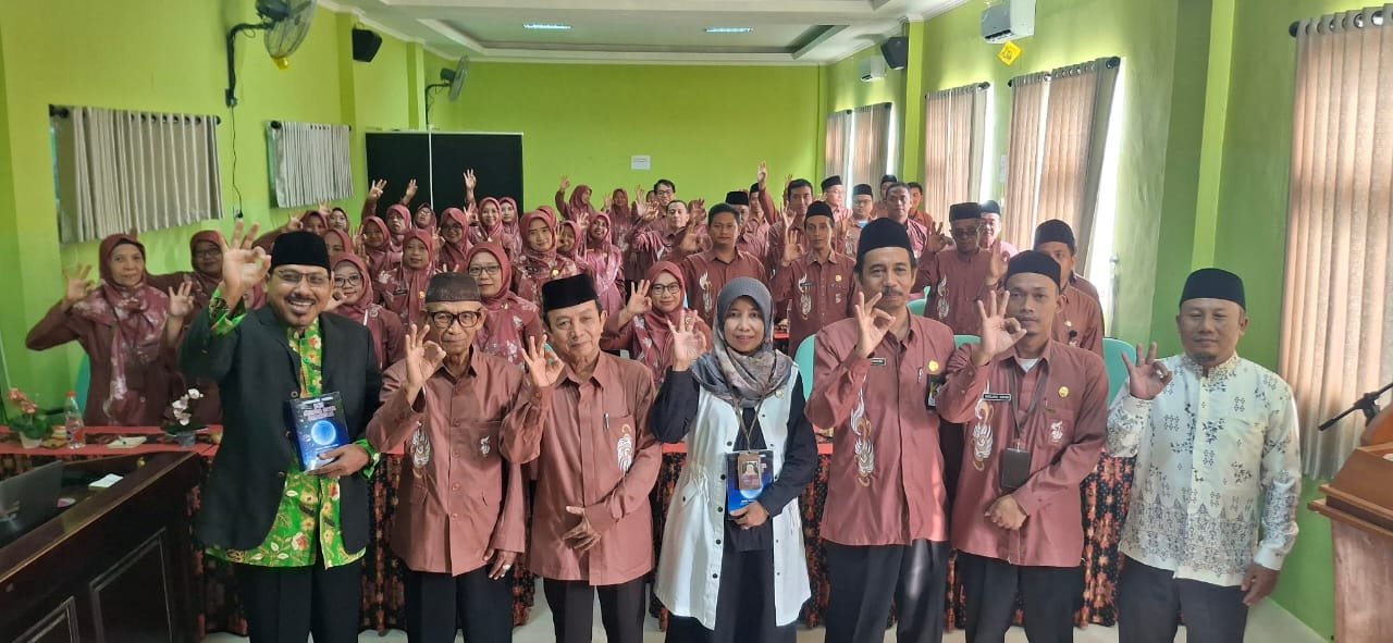 MTsN 2 Tuban Gelar Workshop Inspirative Team Building, Wujudkan Satuan Pendidikan Ramah Anak Berbasis Kurikulum Abad 21