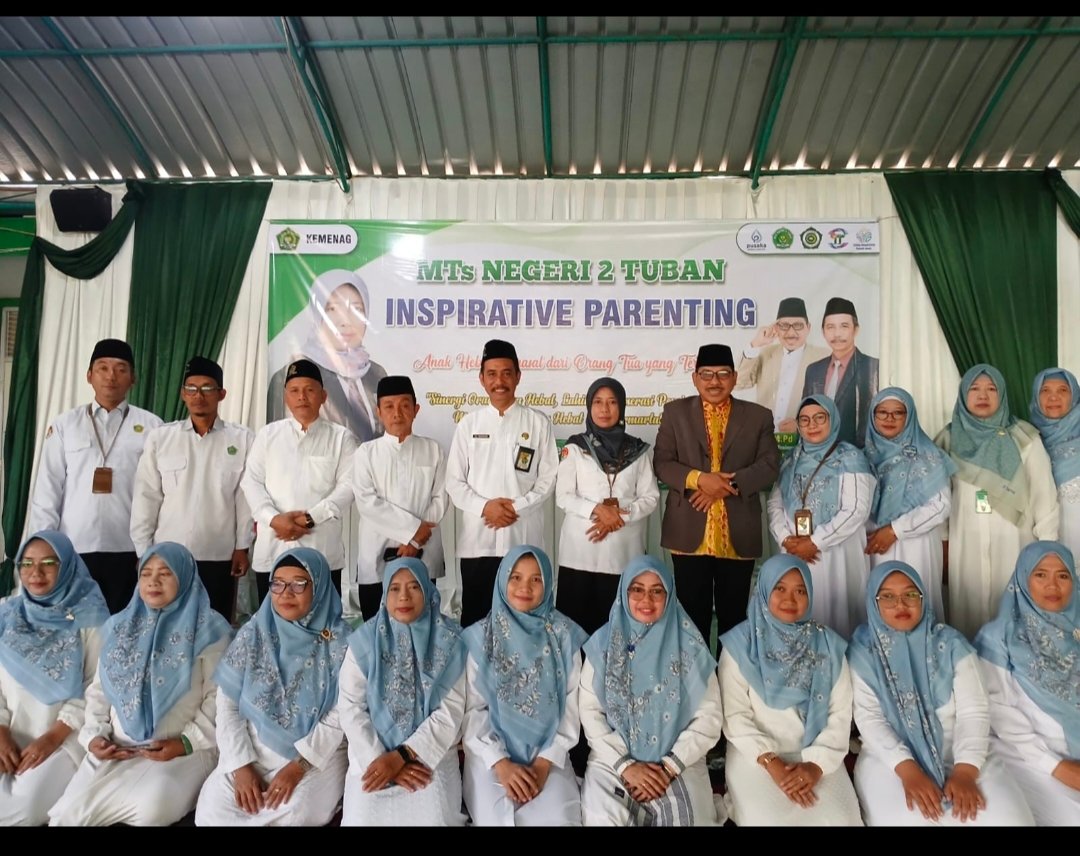 Buka Inspirative Parenting MTsN 2 Tuban, Kepala Kemenag Tekankan Sinergi Madrasah dan Orang Tua
