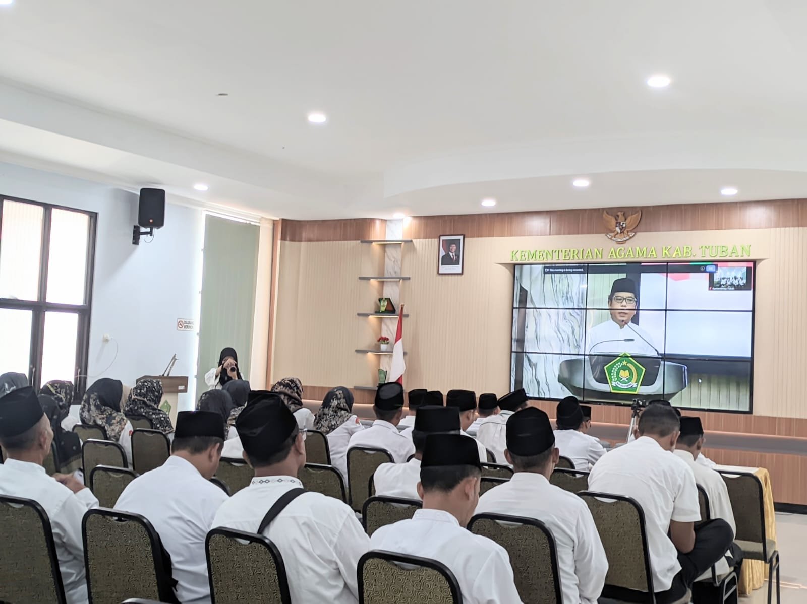 ASN Kemenag Tuban Ikuti Halal Bihalal dengan Menteri Agama RI Secara Daring