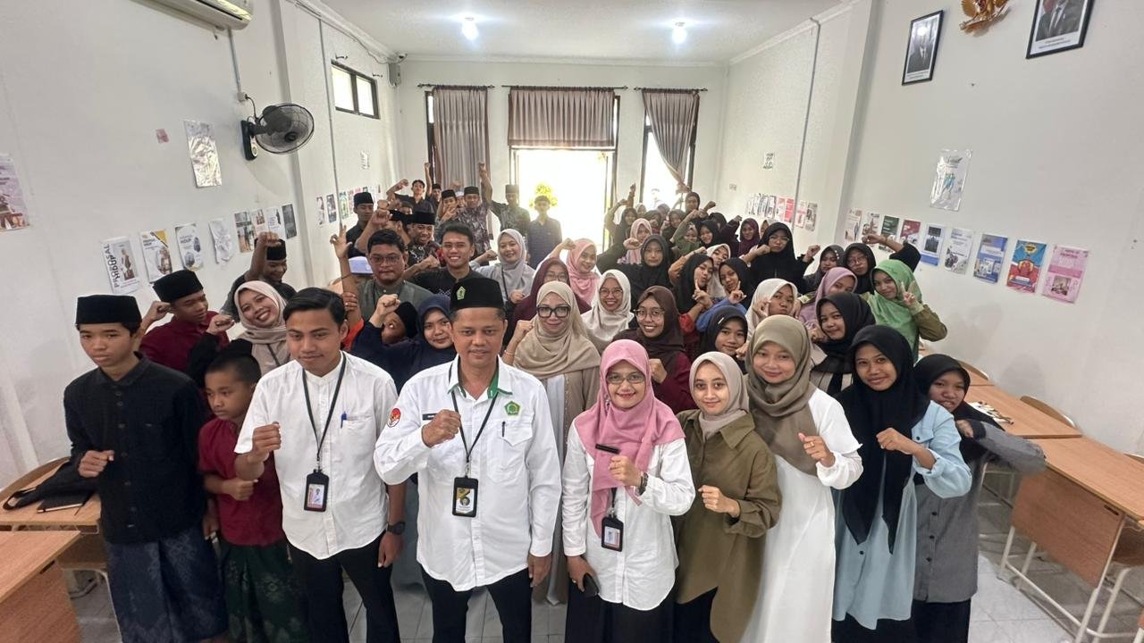 Kupas Tuntas "Dapur" Ibadah, Kasi PAIS Tuban 'Bedah' Fiqih Puasa di Sekolah Rakyat Terintegrasi 18