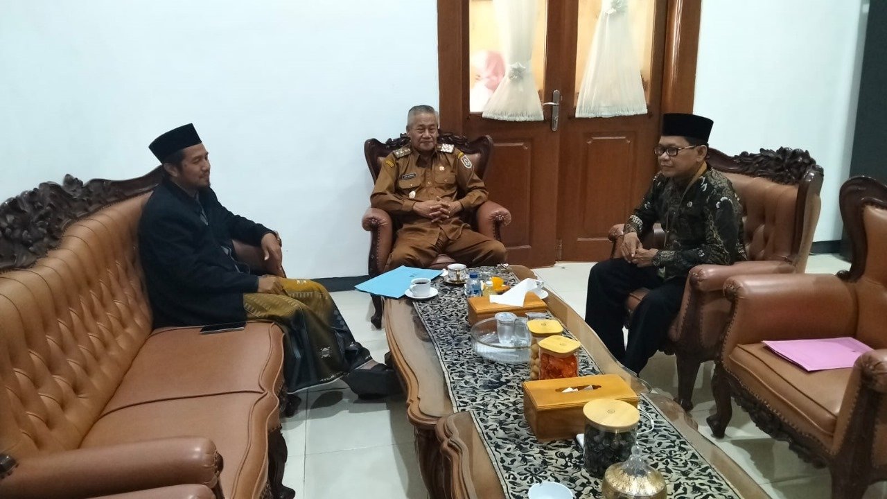 Silaturahim Kasi PD. Pontren Kemenag Tuban dengan Wakil Bupati dan Sekda