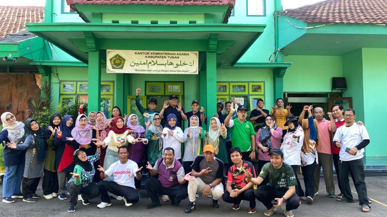 ASN Kemenag Tuban Gelar Senam Bersama, Perkuat Kesehatan Jasmani dan Rohani