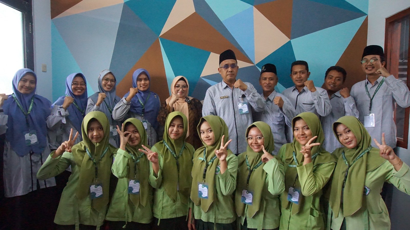 Perdana, Podcast MTS Manbail Futuh Jenu, Sebuah Inovasi Madrasah Swasta