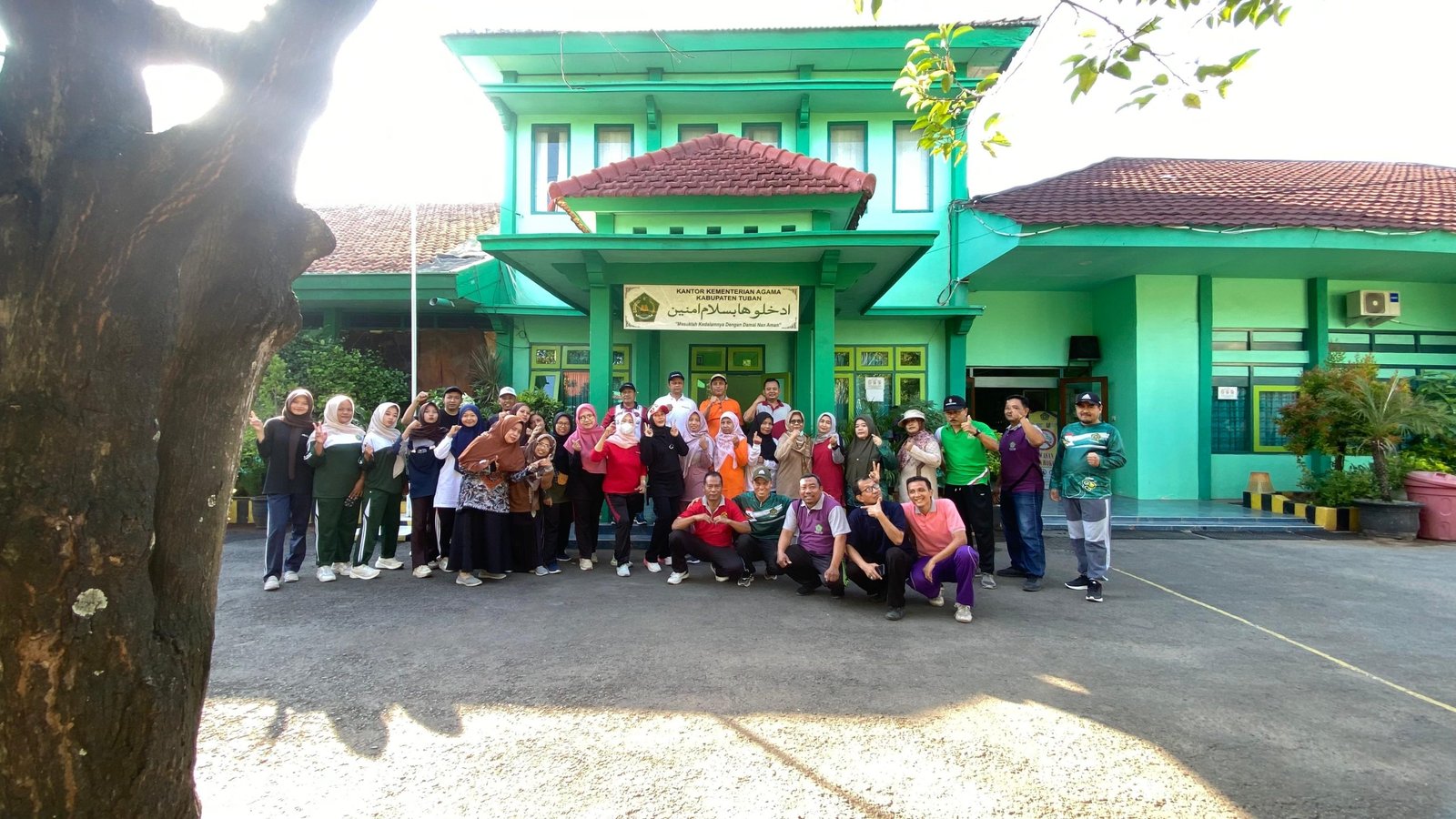 ASN Kemenag Tuban Awali Hari dengan Senam Bersama, PT SIG Kenalkan Hunian Terintegrasi Sinergiland