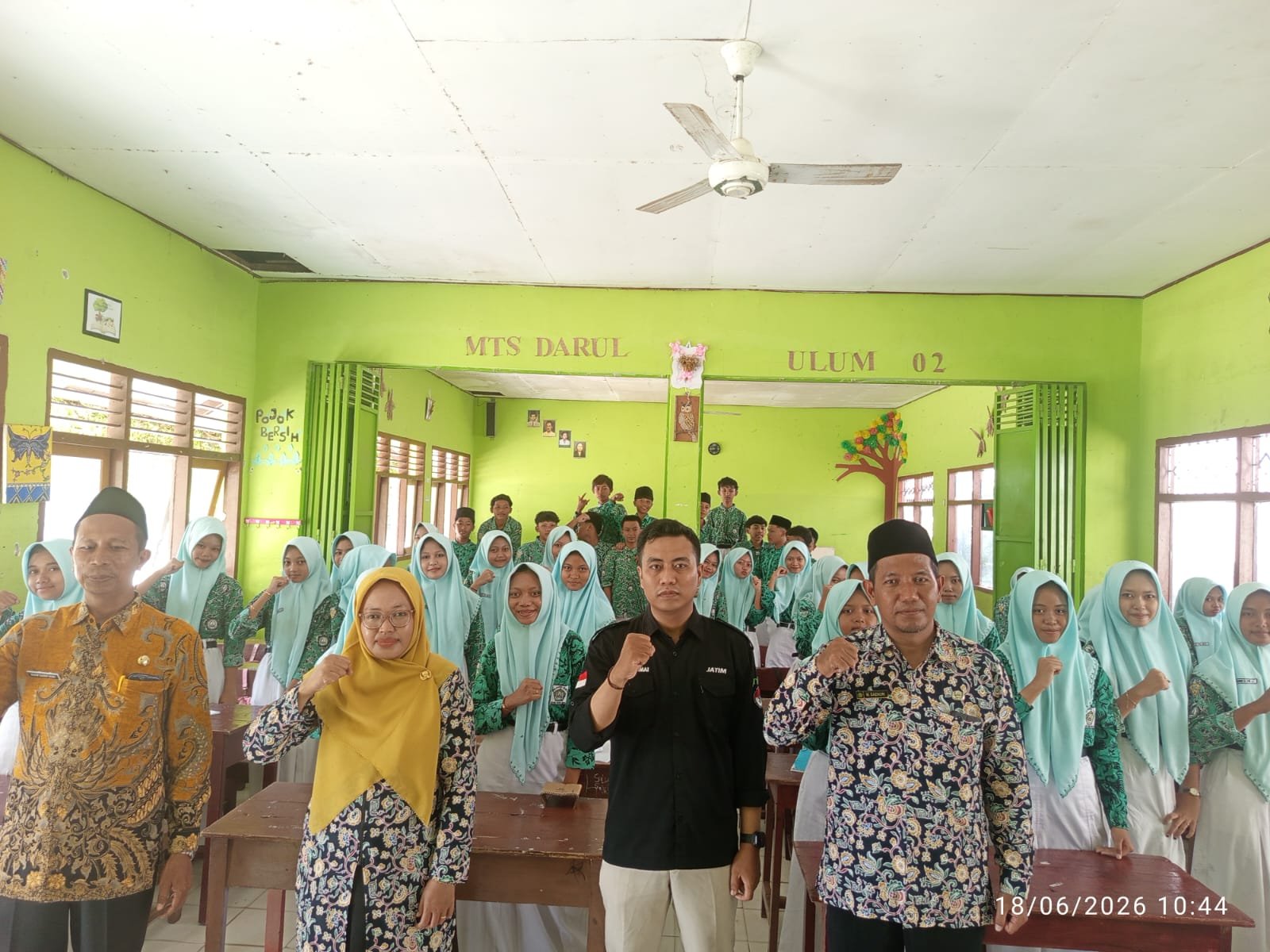 BRUS KUA Widang Bekali Pelajar MTs Darul Ulum 2 Mlangi Hadapi Tantangan Zaman dan Pengaruh Negatif