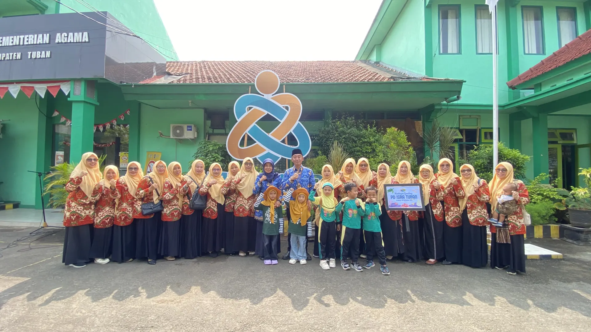 Umi Kulsum Berangkatkan Kontingen IGRA Tuban ke GEMILANG Jatim 2026, Dorong Guru dan Siswa Raih Prestasi