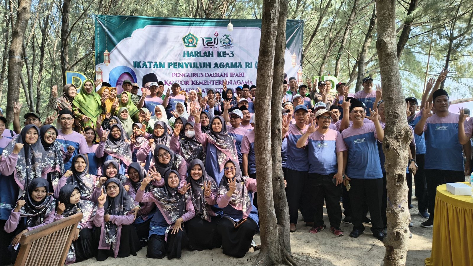 Harlah Ke-3 IPARI Tuban, Wujudkan Sinergi Lintas Sektor melalui Pengobatan Gratis dan Gerakan Eco-Theology Tanam Pohon