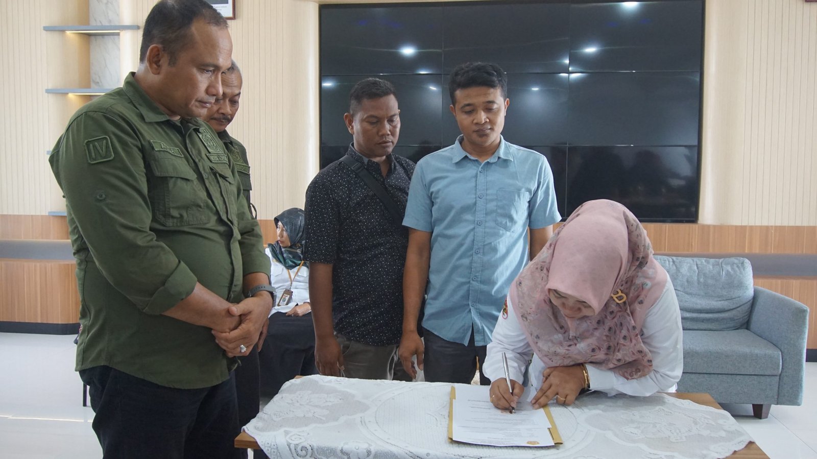 Kanwil Kemenag Jatim Gandeng Kejati Kawal Proyek APBN di Kemenag Tuban, Pakta Integritas Diteken untuk Cegah Korupsi