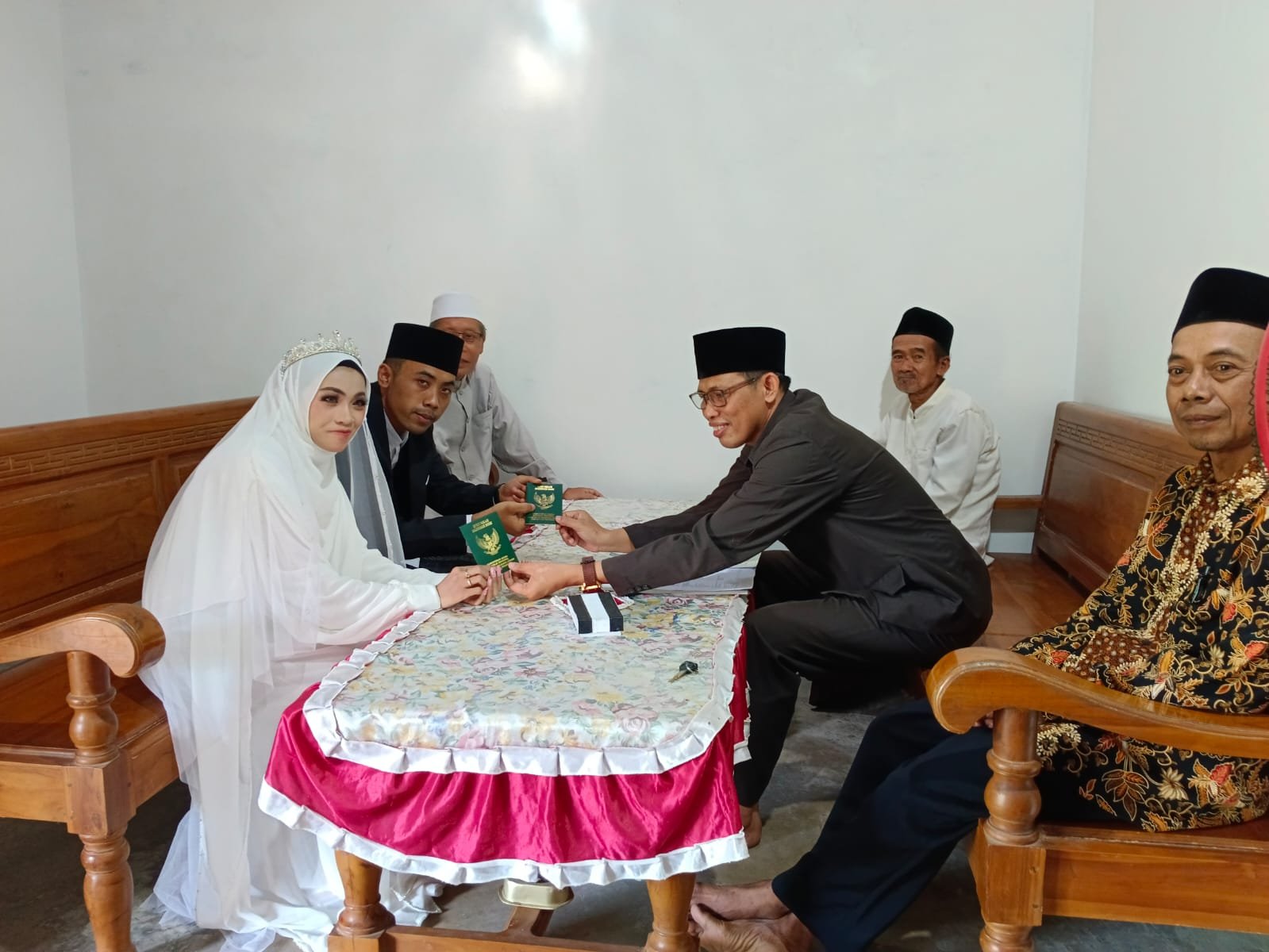 Pentingnya Menikah di Usia yang Cukup, Berdasarkan Kesiapan dan Dasar Hukum