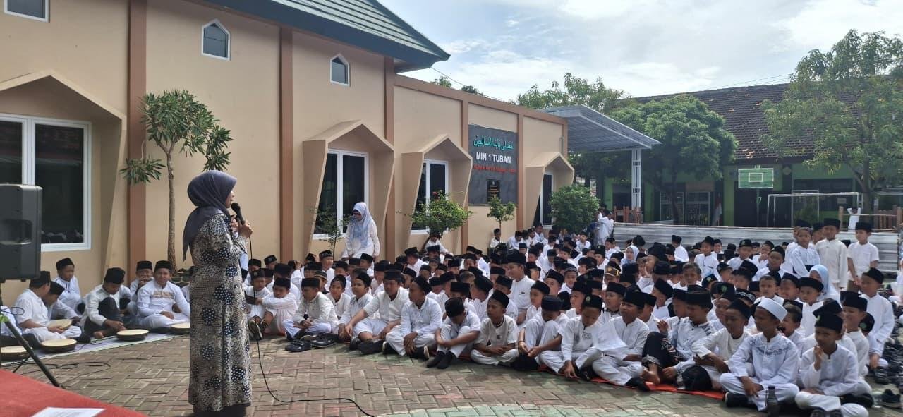 Sambut Ramadan 1447 H, Kepala Kemenag Tuban Buka Istighotsah dan Doa Bersama di MIN 1 Tuban