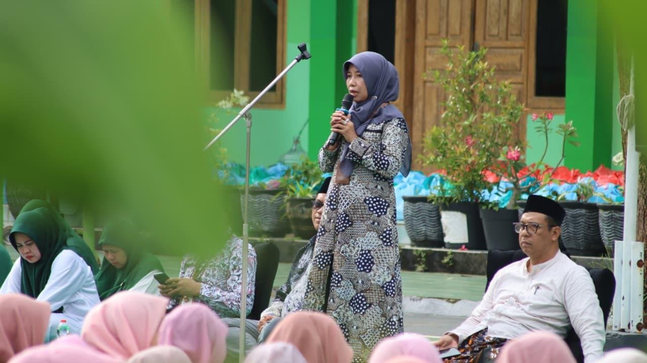 Sambut Ramadan dan PPDB, Kakankemenag Tuban Buka Doa Bersama di MAN 1 Tuban