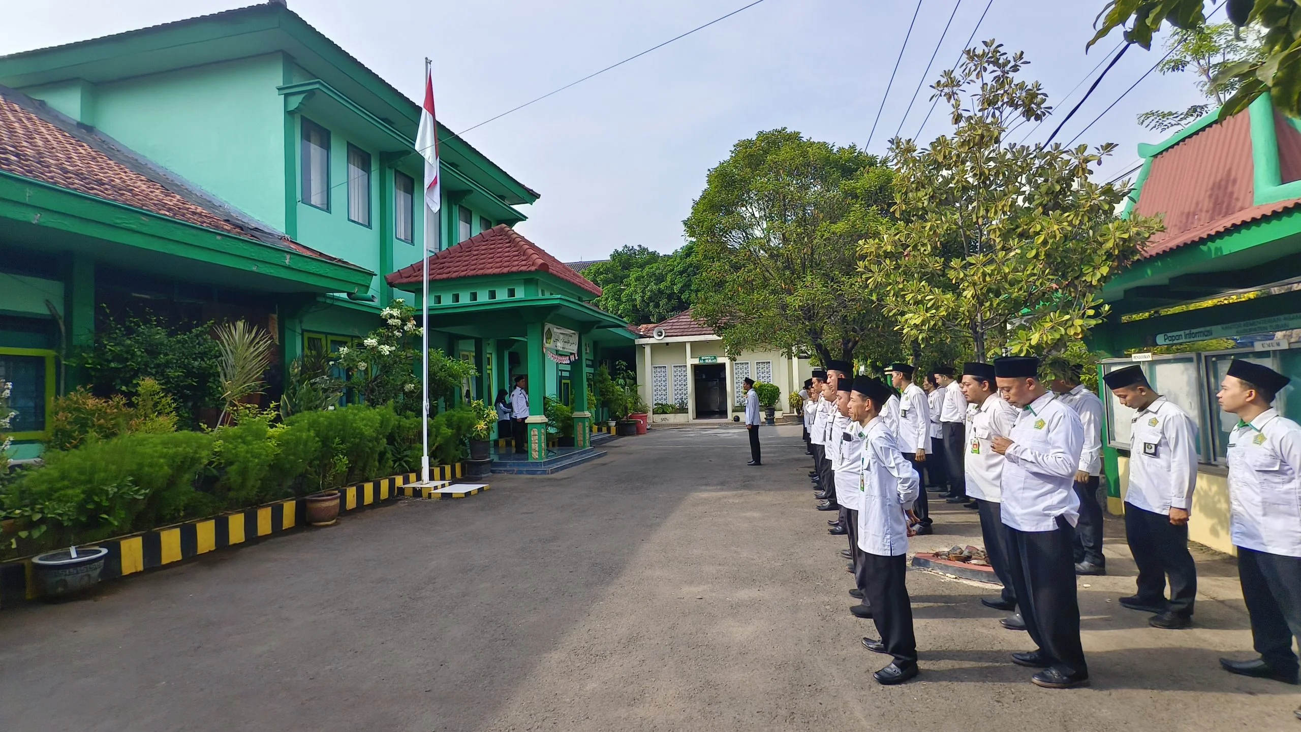 ASN Kemenag Tuban Gelar Apel Senin, Penyelenggara Zakat Wakaf Tekankan Makna Resolusi Jihad Jelang Hari Santri